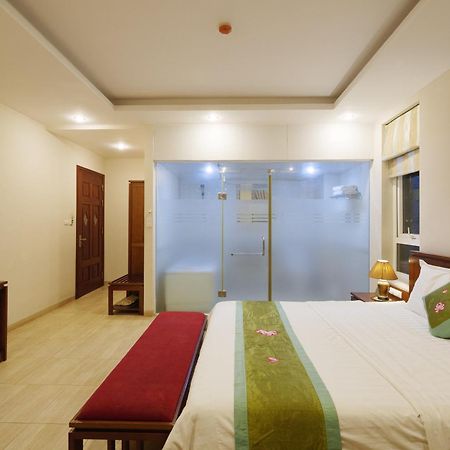 Ngan Ha Hotel Long Bien Hanoi Eksteriør billede