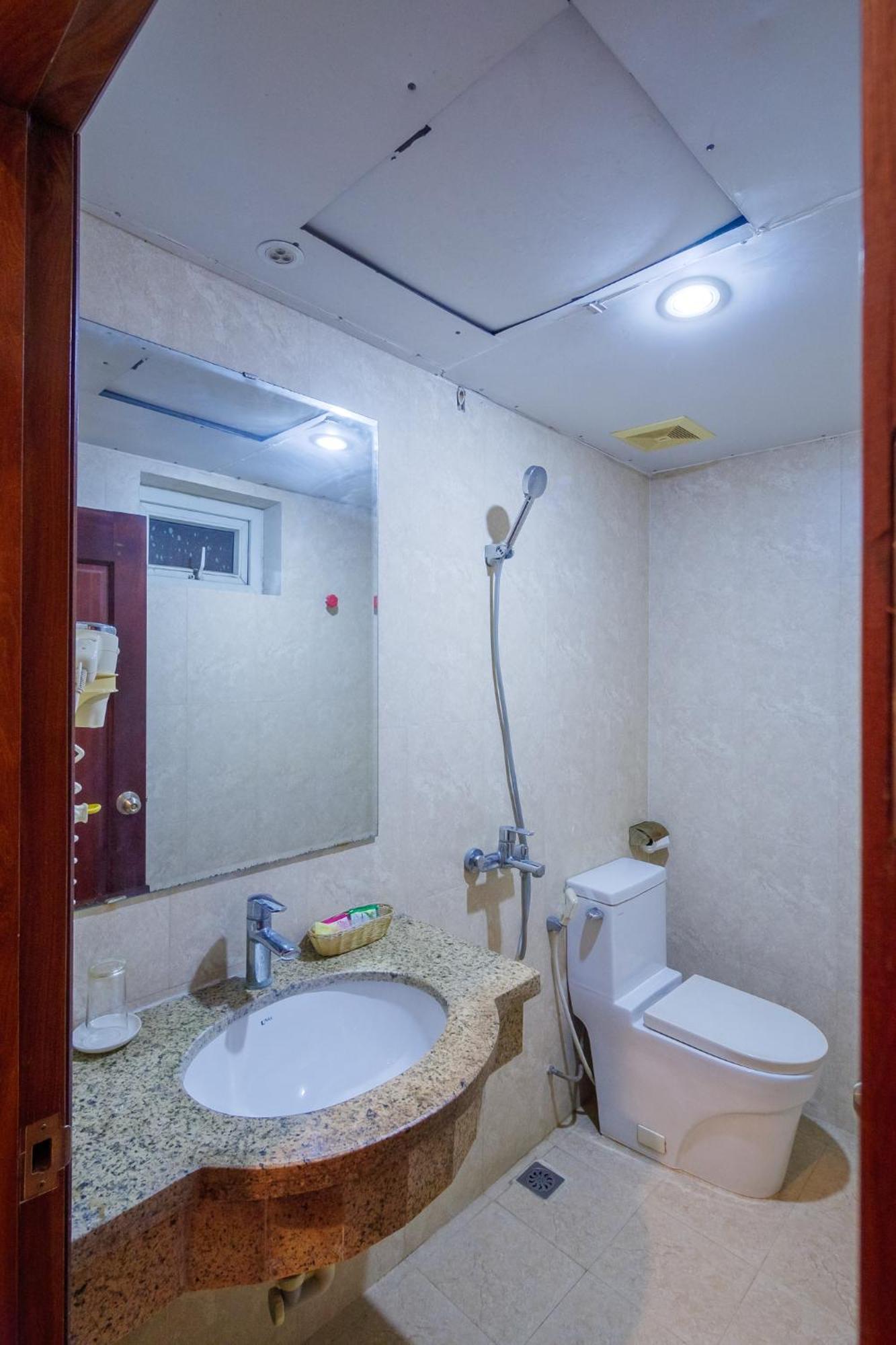 Ngan Ha Hotel Long Bien Hanoi Eksteriør billede