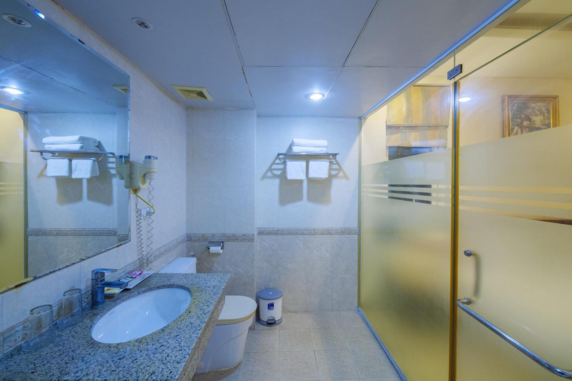 Ngan Ha Hotel Long Bien Hanoi Eksteriør billede
