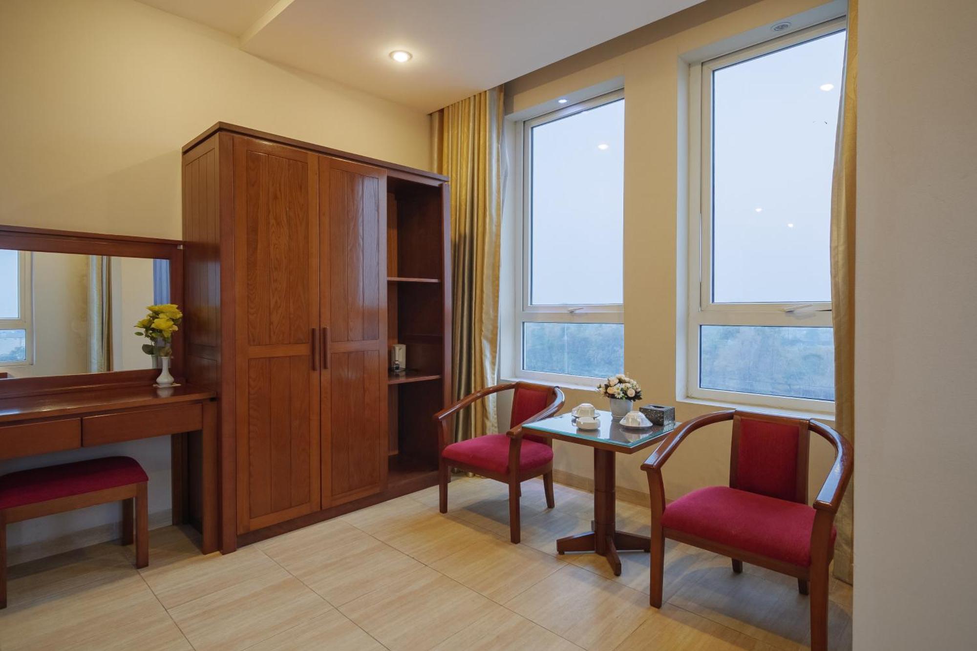 Ngan Ha Hotel Long Bien Hanoi Eksteriør billede