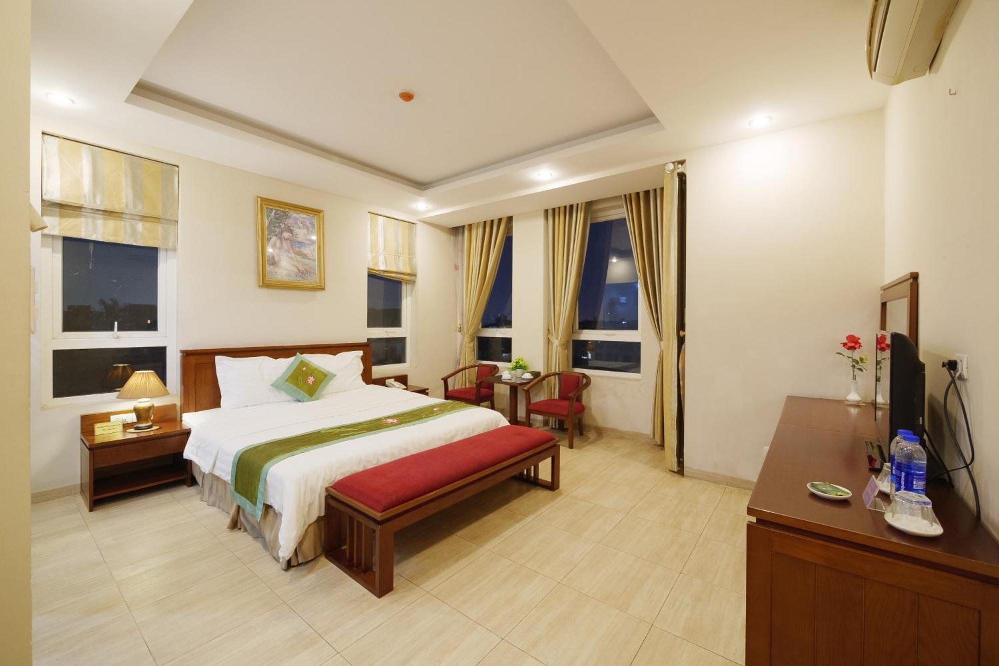 Ngan Ha Hotel Long Bien Hanoi Eksteriør billede